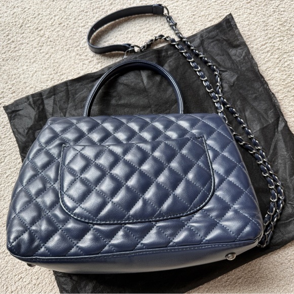 Women Handbag Purse Bag Shoulder Navy Blue Quilted Top Handle Extra Strap 11”x9” - Picture 4 of 7